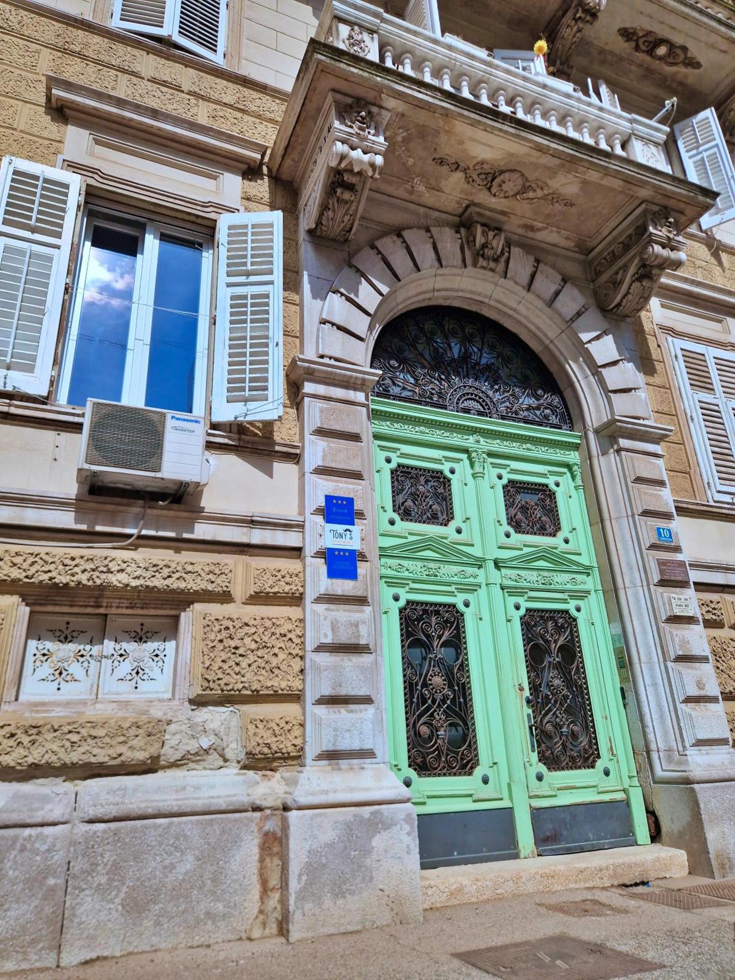 Lola'S Place Rijeka Luaran gambar